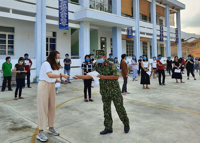 Quân dân Khánh Hòa sát cánh phòng dịch

